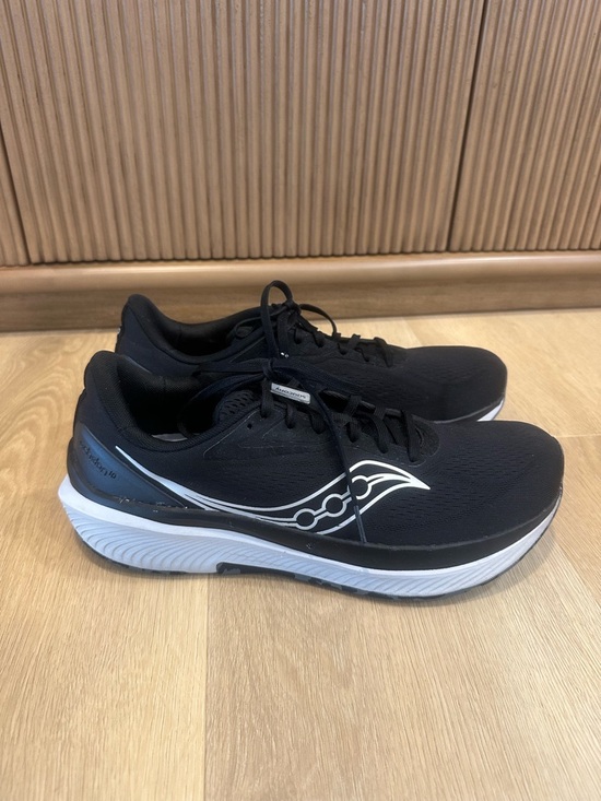 Saucony Echelon 10 running shoes Black and Gray Men’s Running Sneakers size 12 main image 6